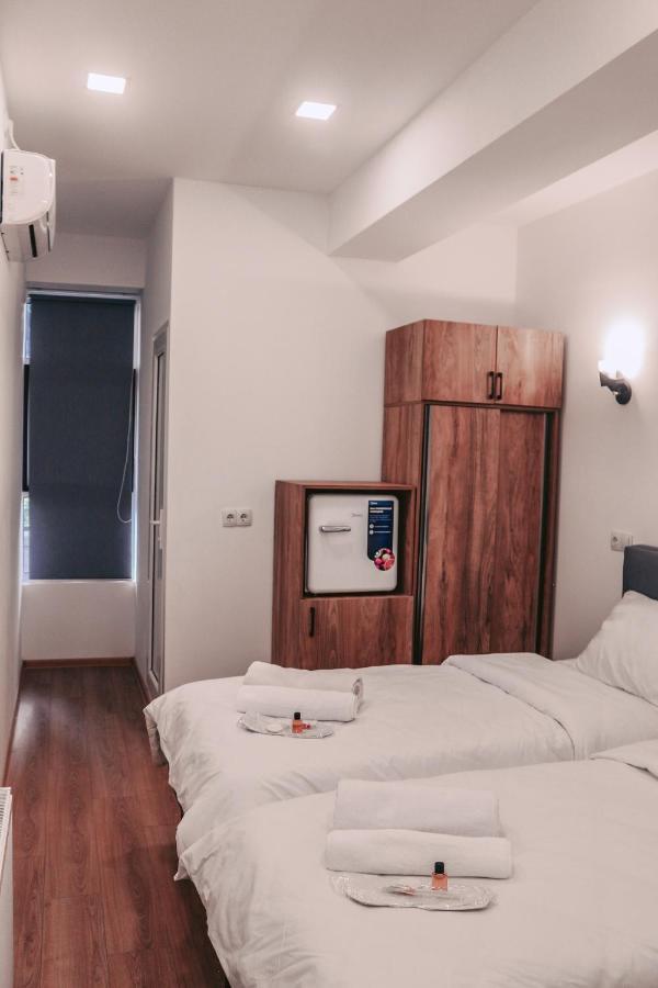 Apple Cozy Hotel Тбилиси Экстерьер фото