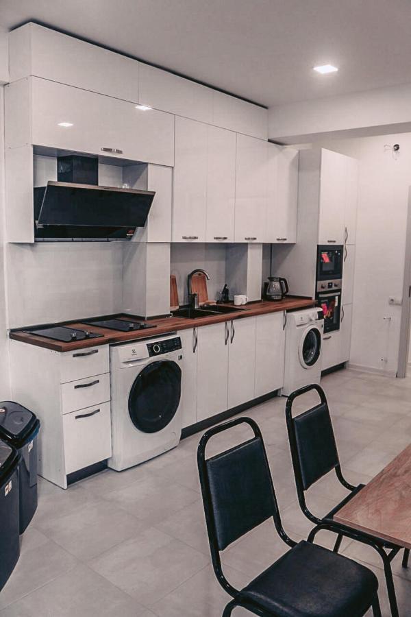 Apple Cozy Hotel Тбилиси Экстерьер фото